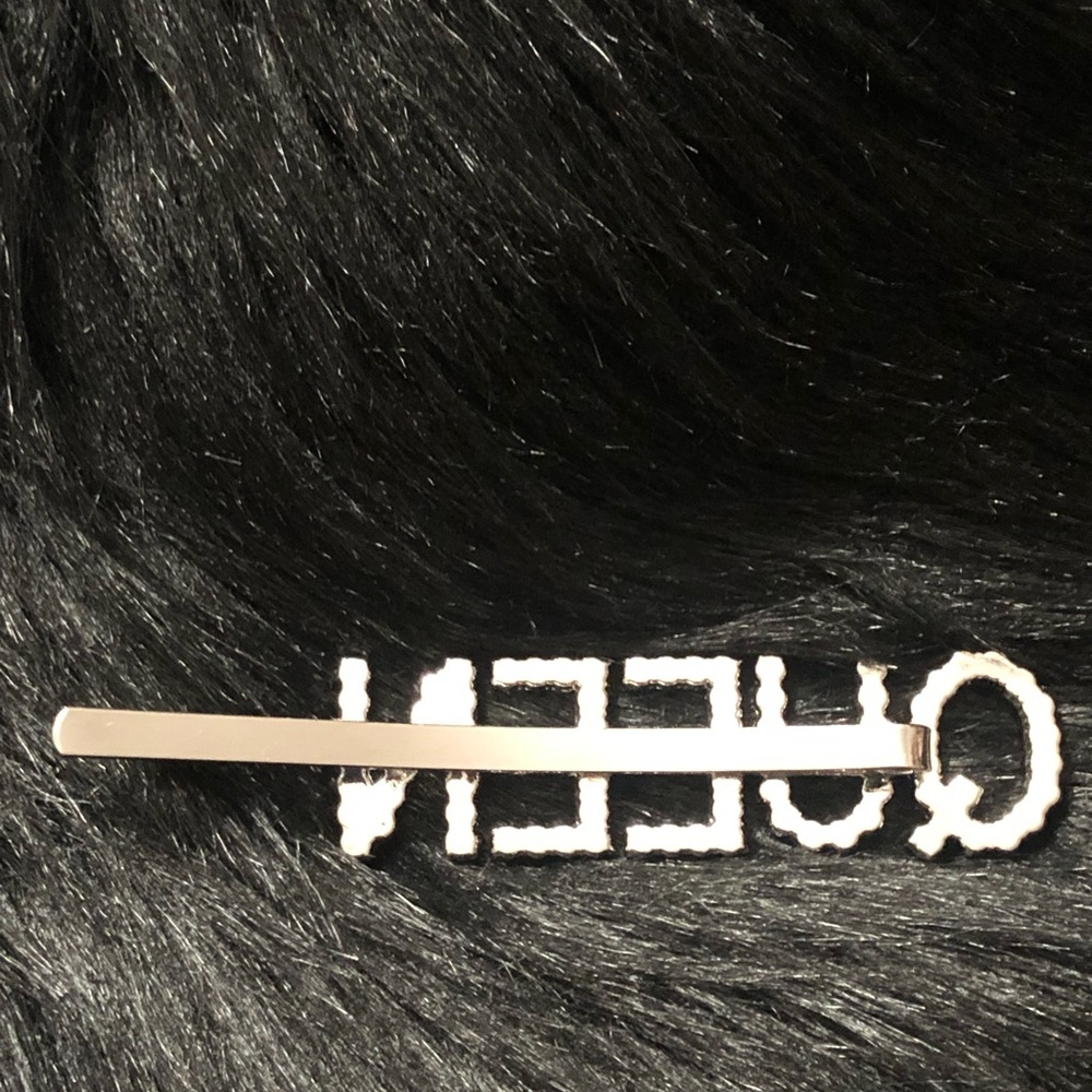 ‘QUEEN' Rhinestone Hair Pin - Picture 2 of 2